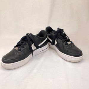 Nike Air Force 1 sneakers, boys size 4Y, black and white, worn 2 x's only